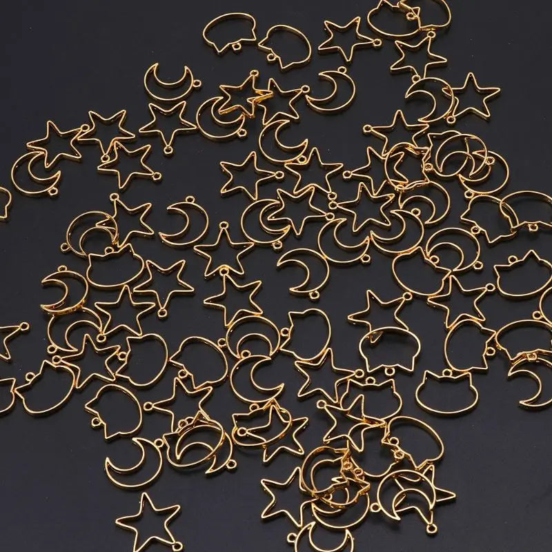 90 Pieces Mini Geometric Frame Pendant UV Resin Crafts Bezel Charm Pendant Hollow Frame Epoxy Resin Jewelry Fillings