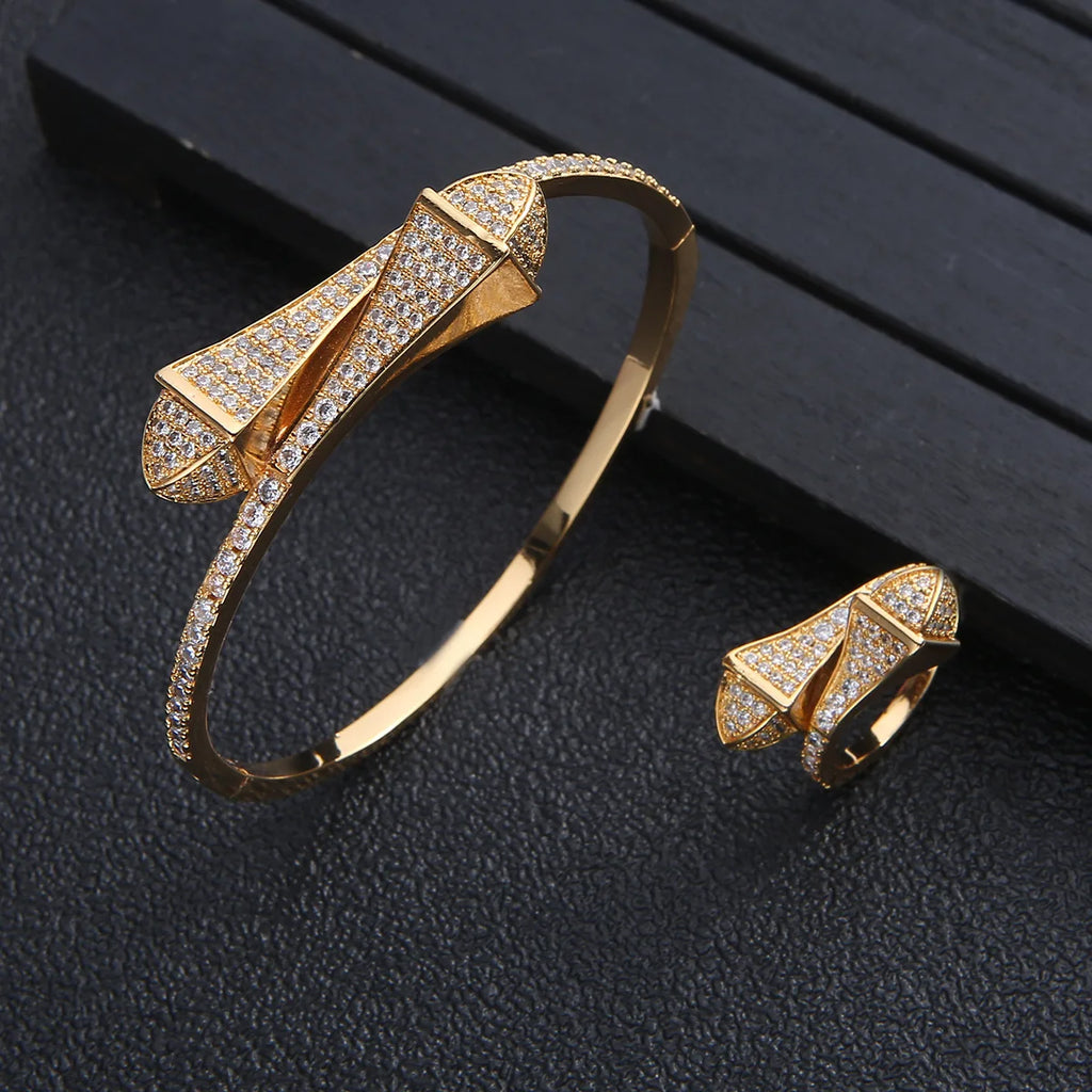 New jerseis Women's Fashion 2 Pcs Bracelet & Ring Set مجموعات المجوهرات Resin Simple Design Gold Open Cuff Bangle Jewelry Set