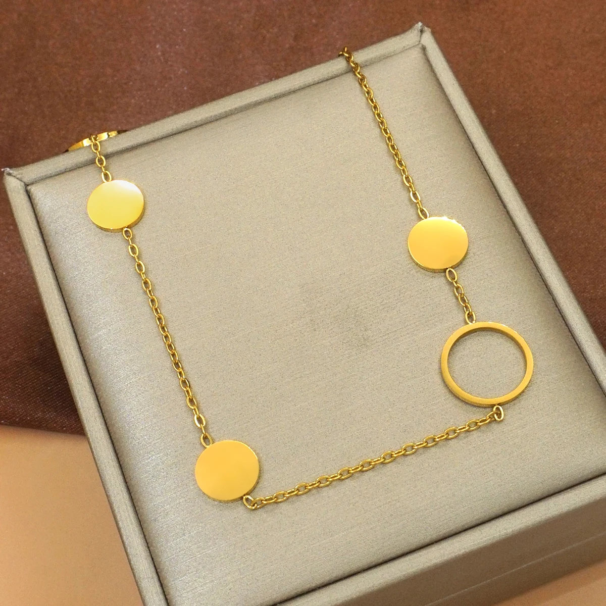 Romantic Jewelry Set: Necklace & Earrings for Women, Perfect Gift for Date, Birthday, Valentine‘s & Christmas