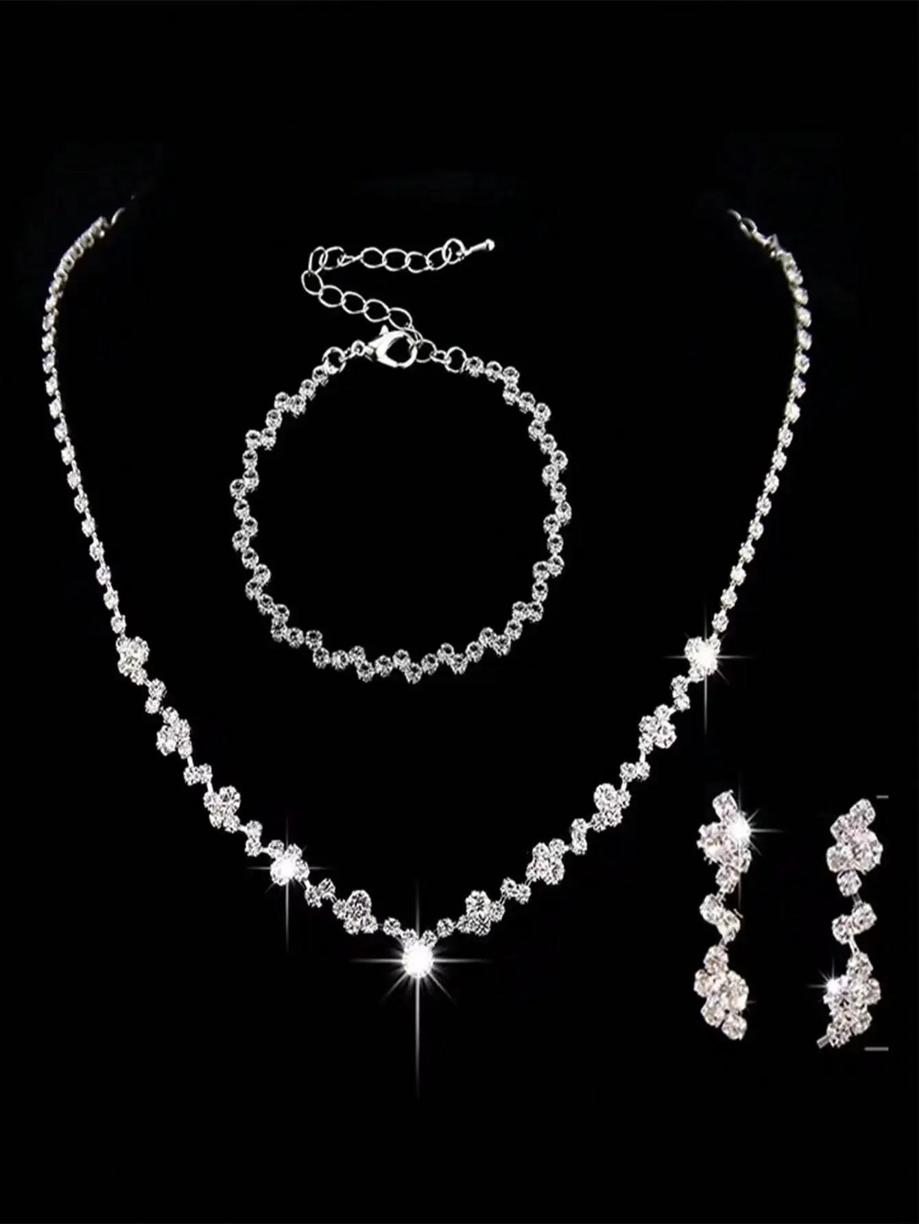 4 Pieces Luxurious Jewelry Set Exquisite Rhinestone Pendant Elegant Women's Crystal Silver Plated Necklace Earrings Bracelet Set