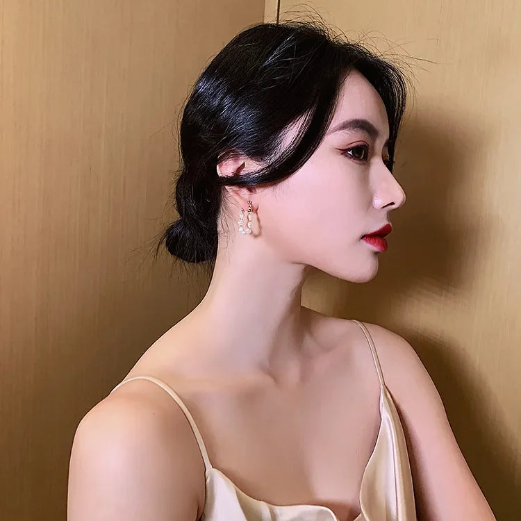 Real 925 Sterling Silver Sweet Korean Natural Baroque Pearl Charming Stud Earrings for Women Wedding Engagement Jewelry piercing