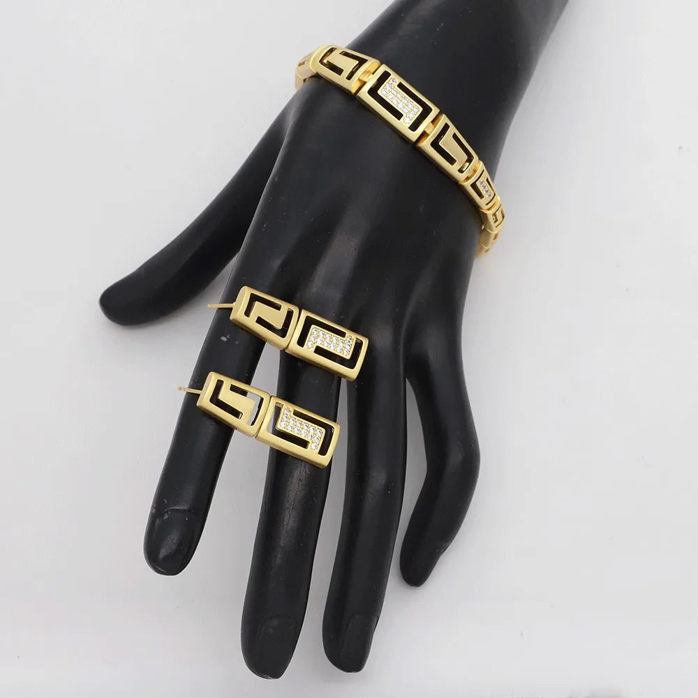 Dubai Vintage Jewelry Sets For Women Luxury Design Shiny Zircon Gold Plated Necklace Earring Bangle Wedding Party Accessories