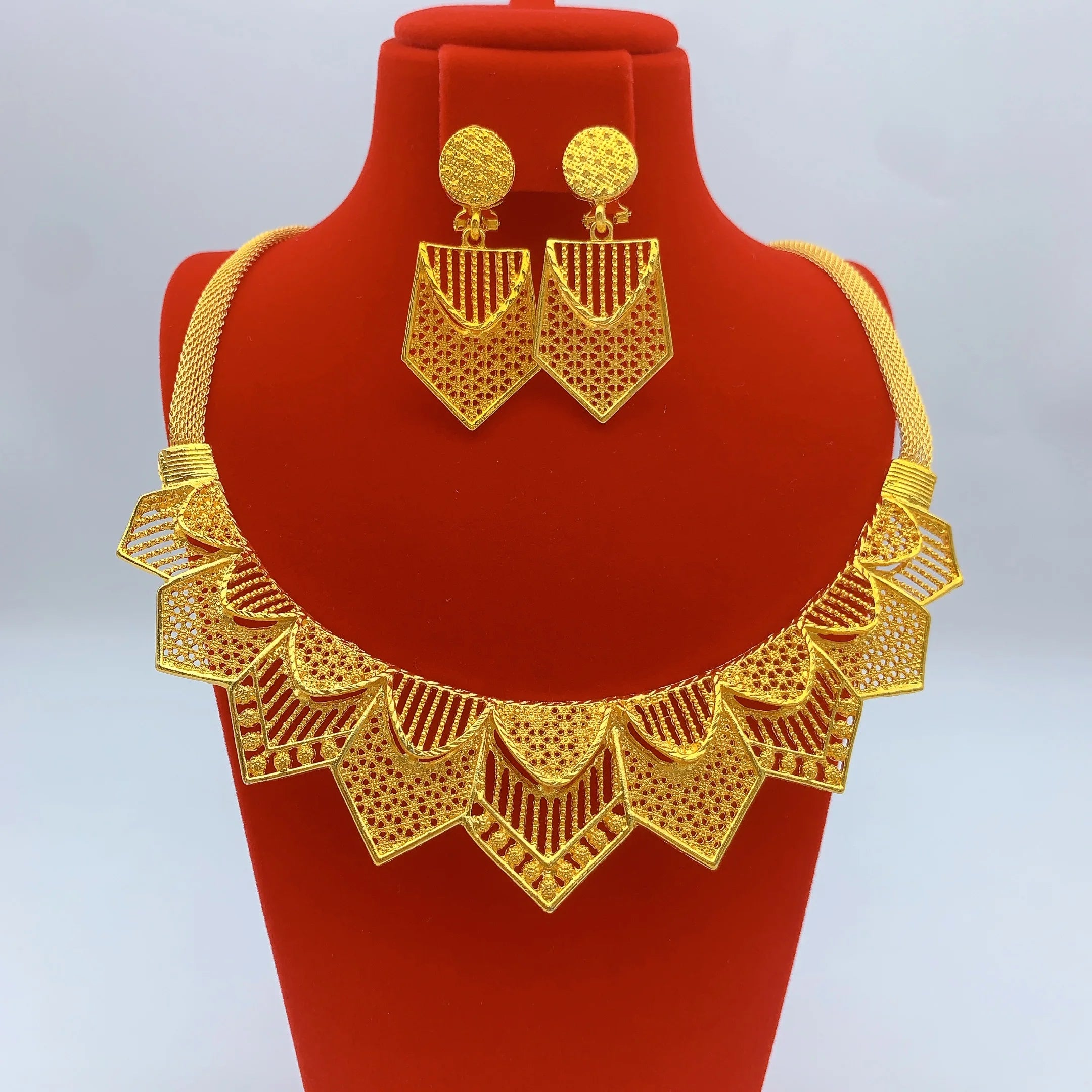 Indian Jewelry Set For Women Dubai African Nigeria Bridal 24K Gold Plated Necklace Earrings Wedding Party Jewellery Gifts